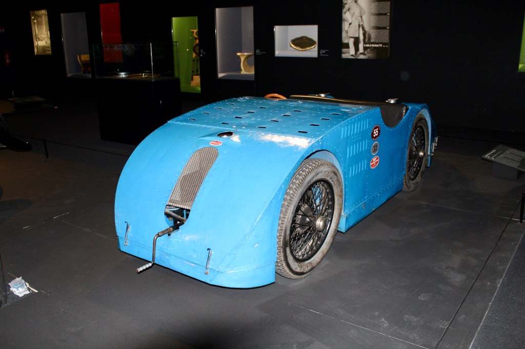 26607DF7-4AED-449E-A969-D39CDD331D23